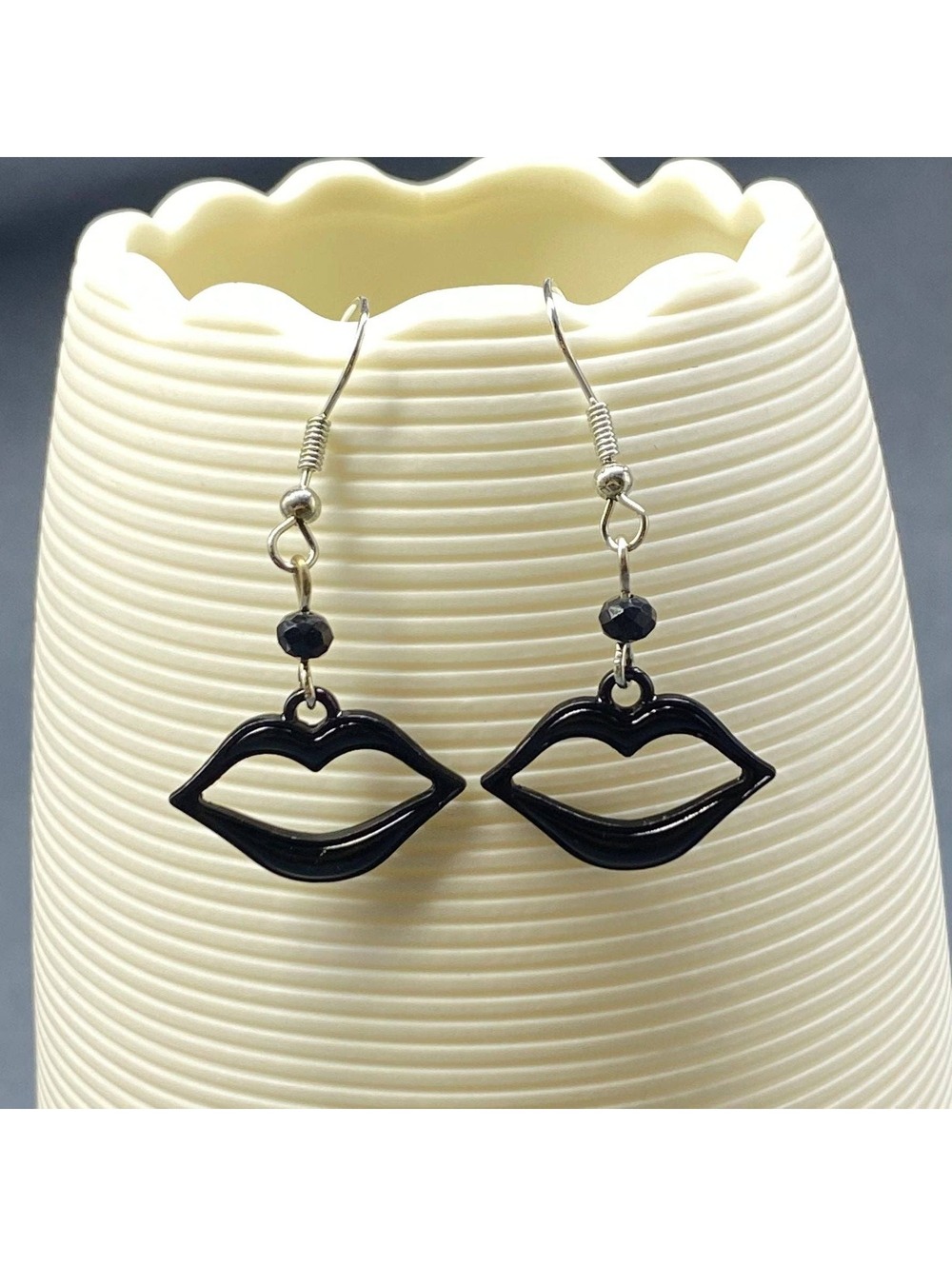 Black Lips Dangle Earrings with Beaded Detail